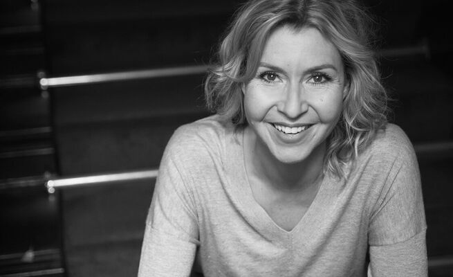 Patricia Hodell als Fräulein Kost / Heidemarie
