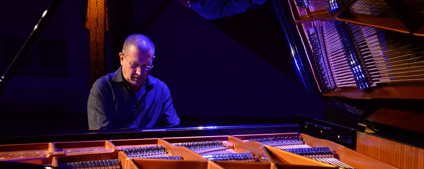 Ein grandioser Auftrakt: Chris Jarrett spielte auf der Studiobühne. Foto: EFS