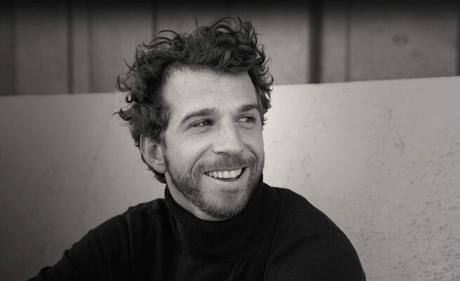Julian Culemann als Clifford Bradshaw