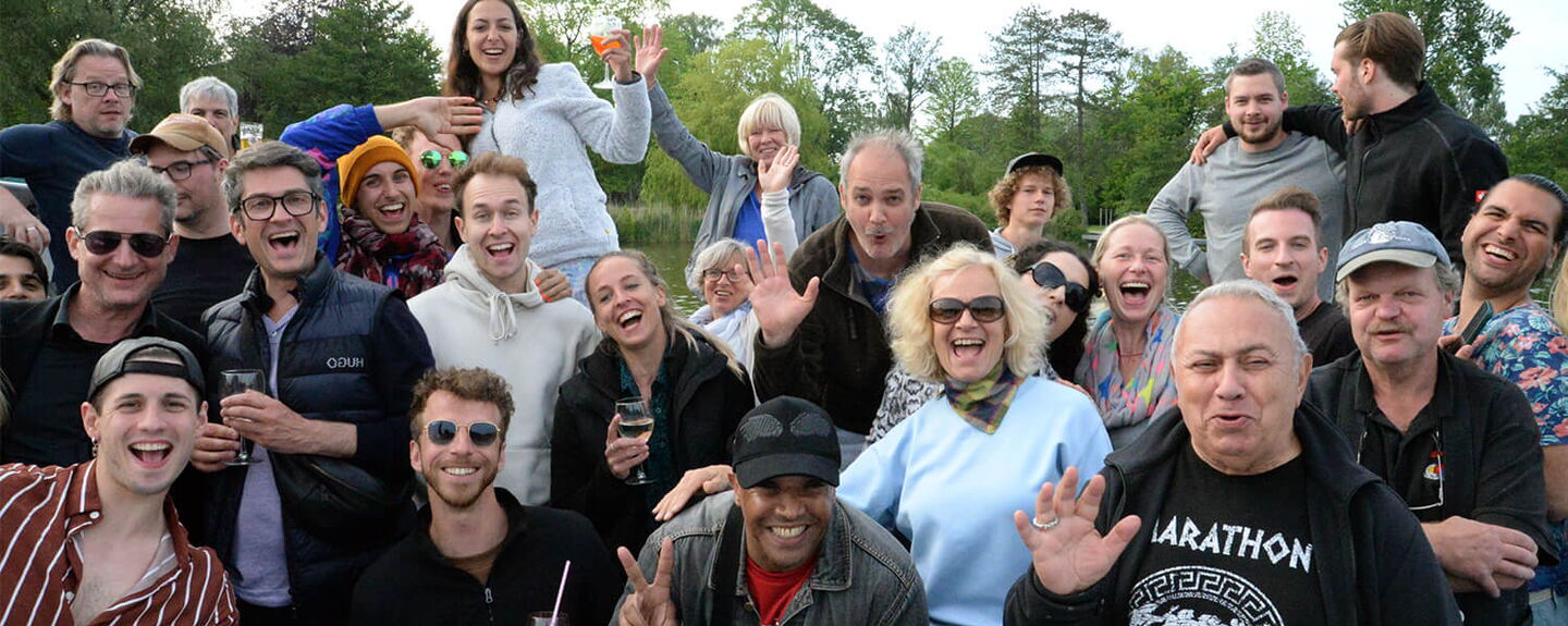 Ein Team an Bord – ein Team auf der Bühne. Foto: EFS Ein Team an Bord – ein Team auf der Bühne. Foto: EFS